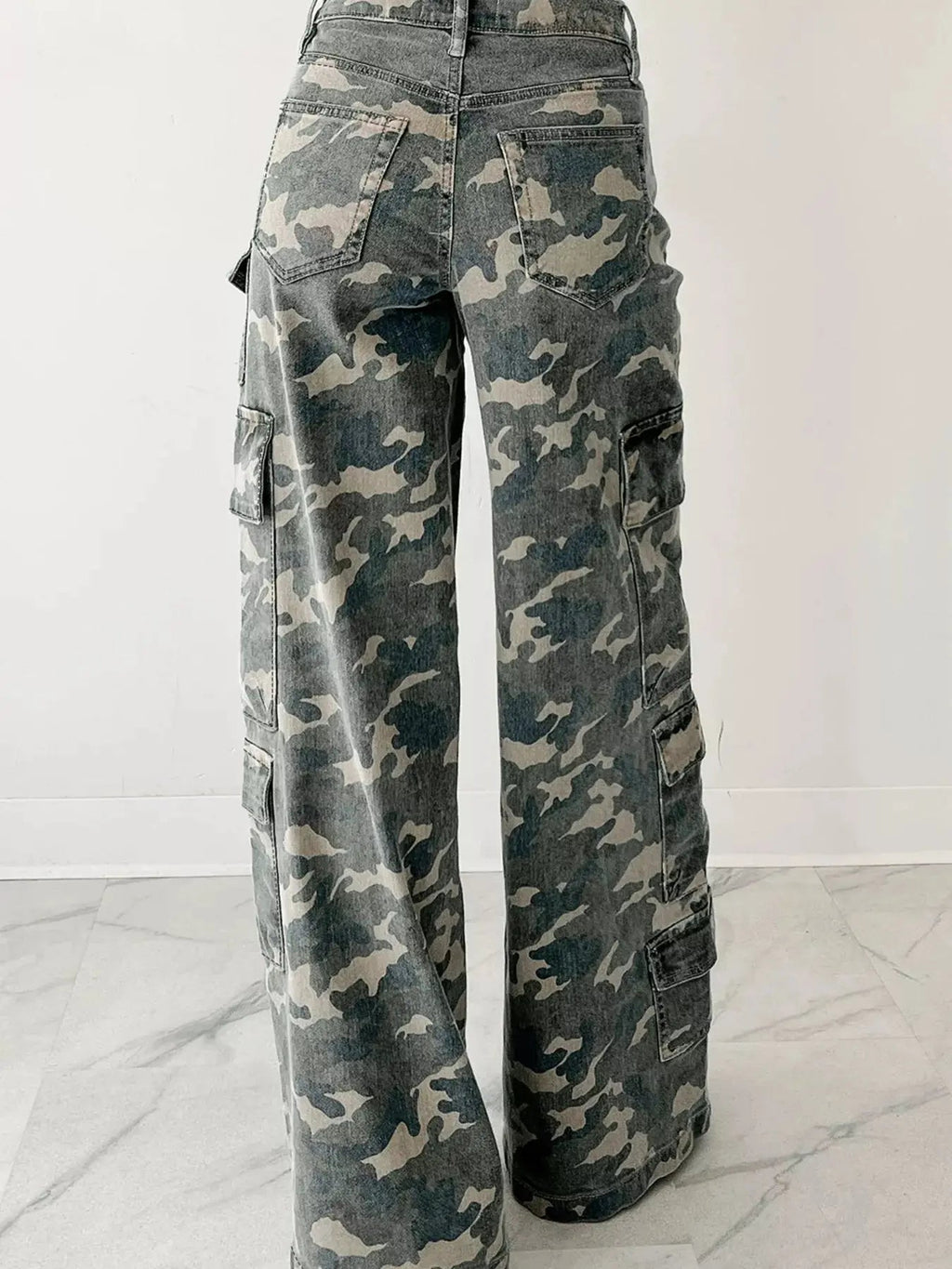 Camo Print Wide Leg Cargo Jeans - Charmdeals