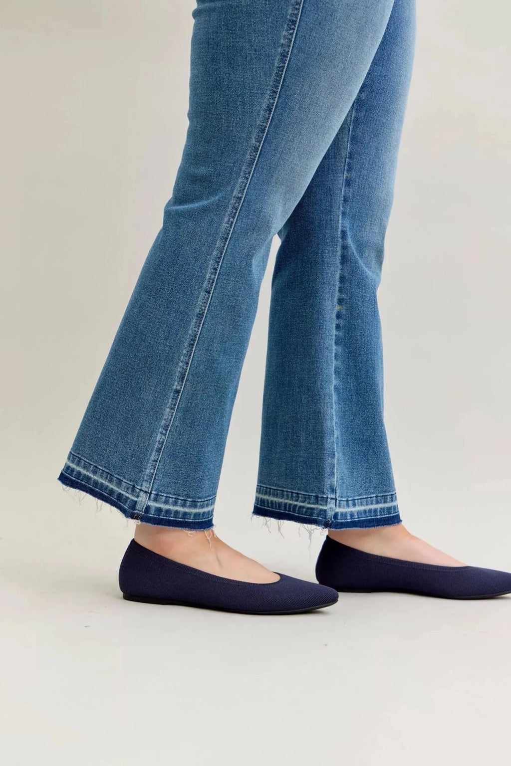 Judy Blue Full Size Mid Rise Slim Bootcut Tummy Control Release Hem Jeans Plus Size - Charmdeals