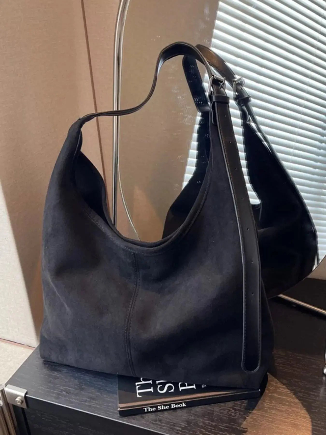 Lightweight Adjustable Strap Handbag - Charmdeals