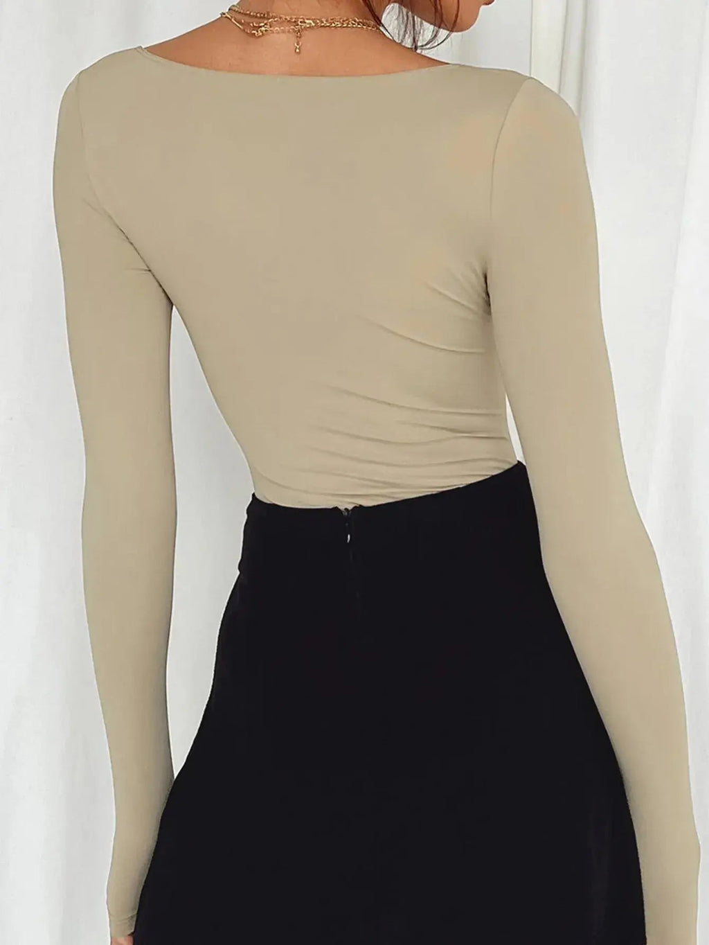 Long Sleeve Scoop Neck Fitted T-Shirt - Charmdeals