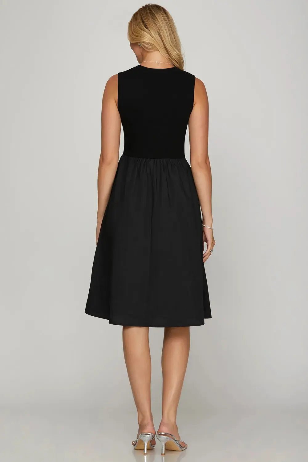 She + Sky Full Size Sleeveless Poplin Woven Midi Dress with Pockets Plus Size - Charmdeals