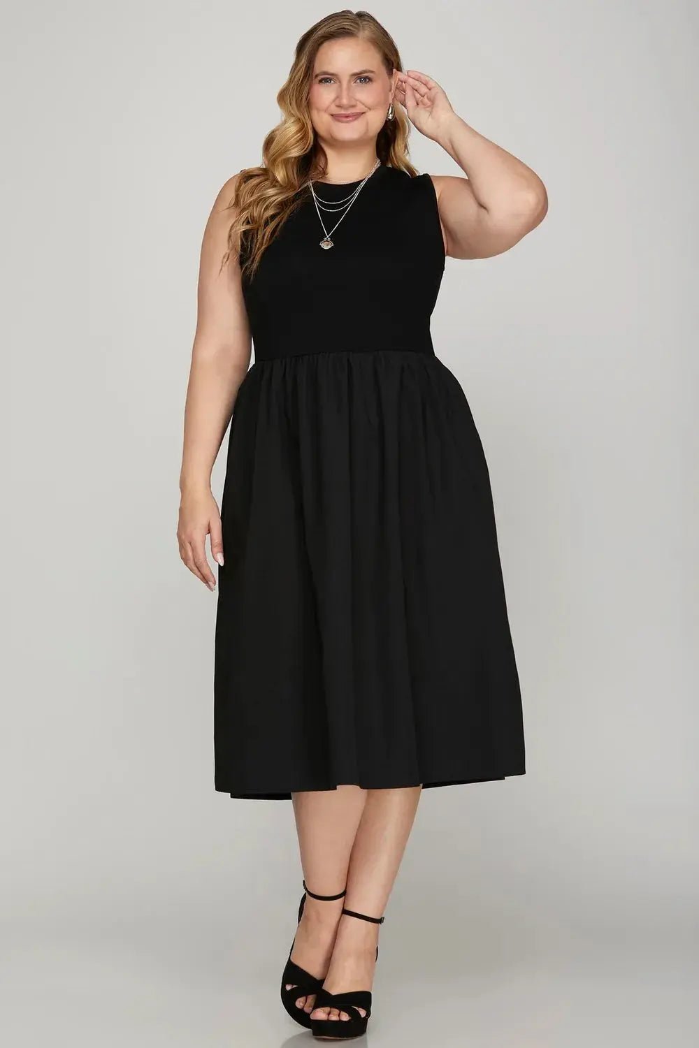 She + Sky Full Size Sleeveless Poplin Woven Midi Dress with Pockets Plus Size - Charmdeals