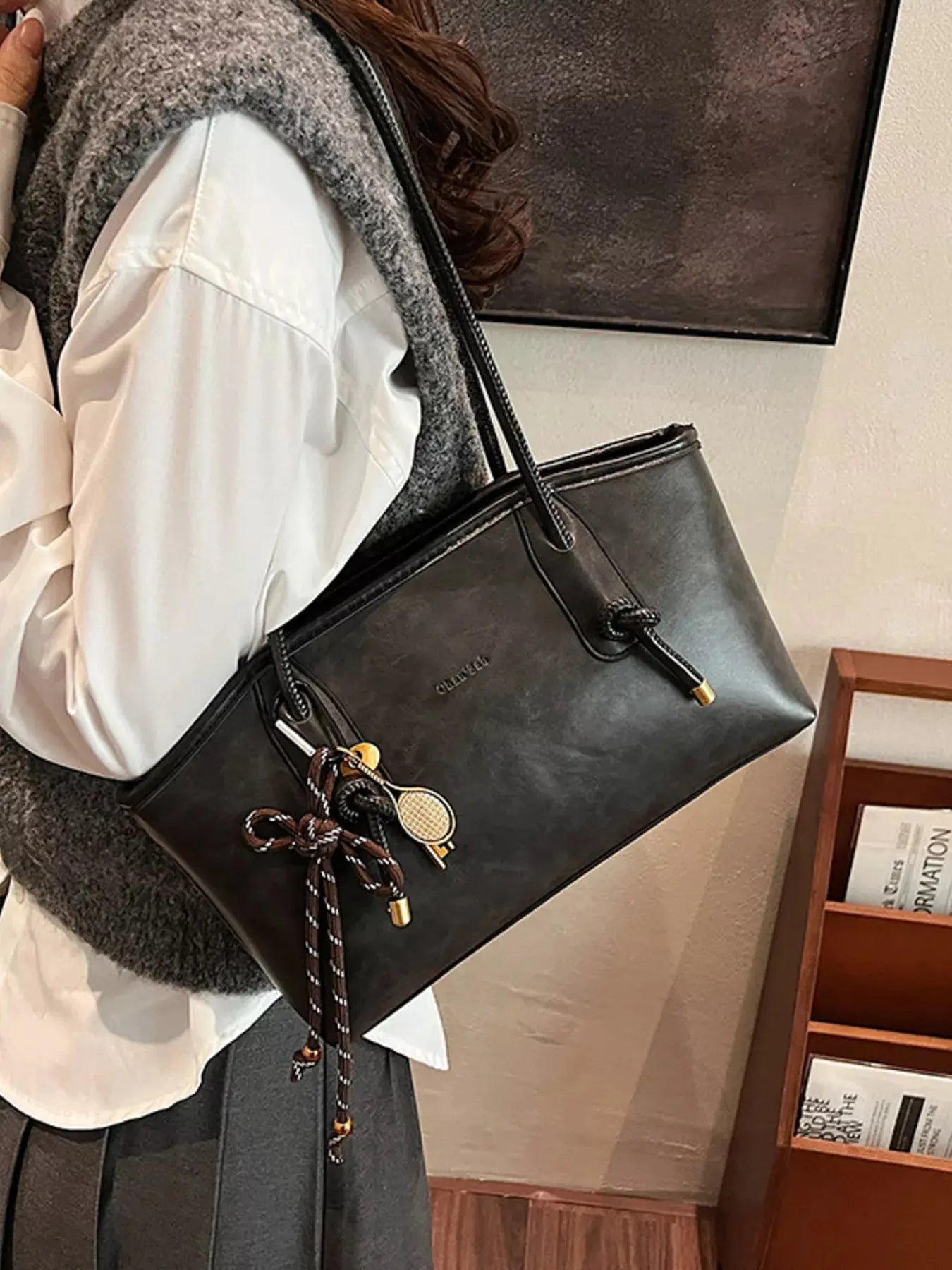 Vintage Style Leather Shoulder Bag - Charmdeals